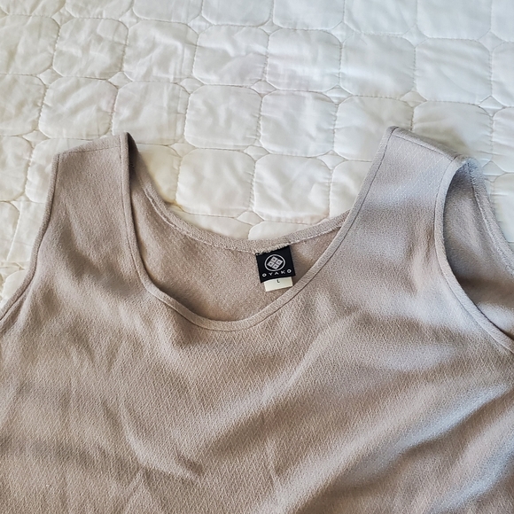 Dress - Picture 9 of 10